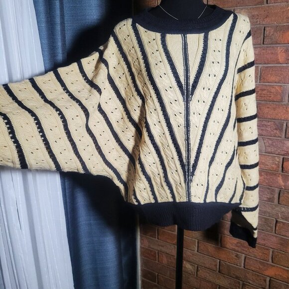 Listicle Asymmetrical Striped Dolman Sleeves Blue/Cream Women's Sweater - Size L - Picture 5 of 12